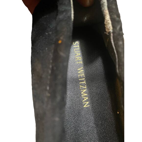 Gabby Scrunch Flat (Women)
Stuart Weitzman Size 6.5 - Picture 3 of 5